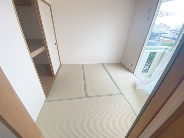 サニーホームズオザキの和室
