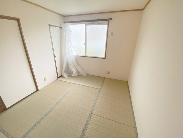 サニーホームズオザキの和室