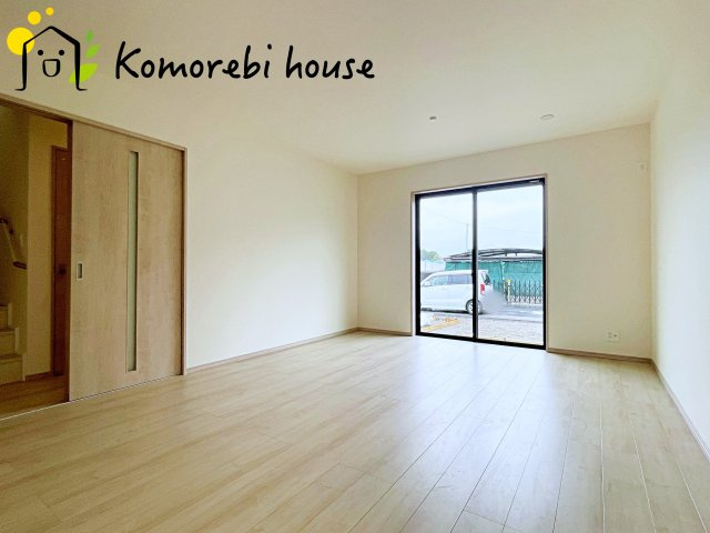 伊奈町栄1丁目46番　新築一戸建て　ハートフルタウン　Iの居間・リビング|こちらの居間で趣味の時間をお楽しみください
