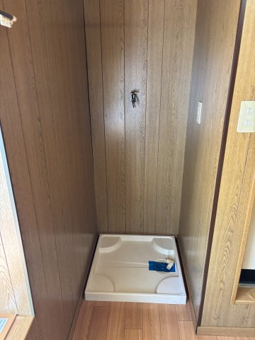 五反野ハイツの設備|洗濯機置き場