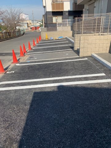 GrandBonheurの駐車場