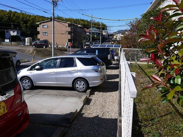 プロヴァンス（コーポ）の駐車場