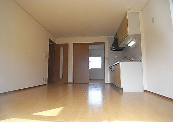 プロヴァンス（コーポ）の居間・リビング