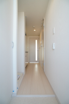 リブリ・MARSⅡの玄関