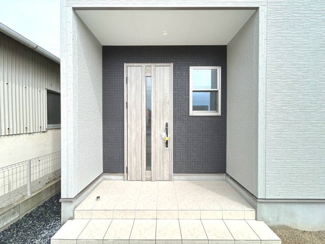 ファーストタウン　一宮市大和町福森第1　全2区画分譲の玄関|玄関ドアの鍵はディンプルキーと内側はサムターンキーになっており防犯性の高い仕様になっています。
