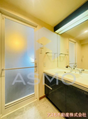 【洗面所】 | リーガル南船場2