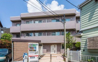 【外観】 | 鉄筋コンクリート造のがっちりとした建物。