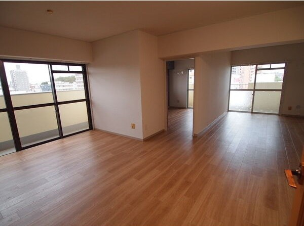 ＣＩＥＬＯ平針の居間・リビング