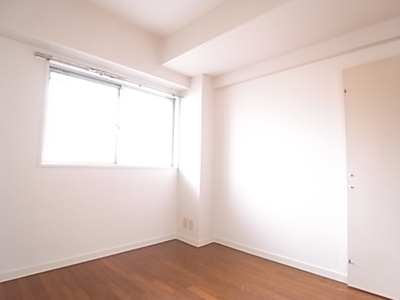 【寝室】 | ライトコア前原 | ゆとりの広さです