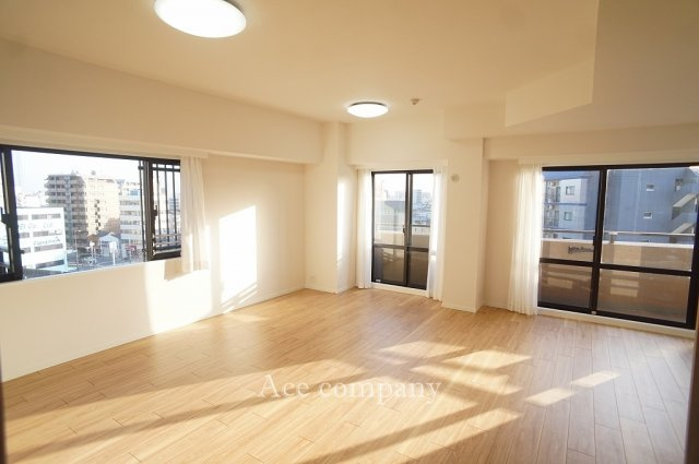 【居間・リビング】の画像