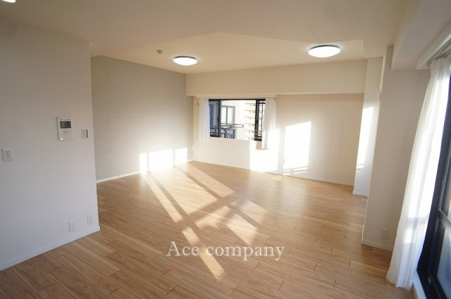 【居間・リビング】の画像