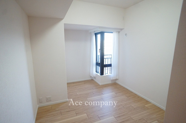 【子供部屋】 | ラフェスト天王寺東 | 【洋室5.9帖】コーナー窓あります☆