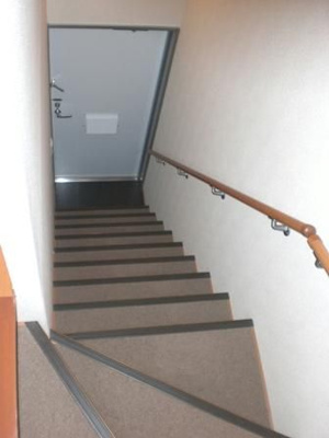 【玄関】 | レオパレスＬｕｍｉｅｒｅ元町Ⅱ