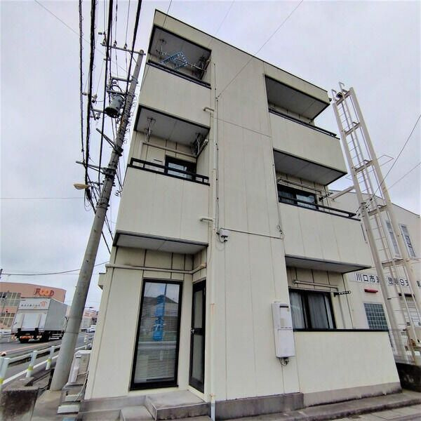 エーエムエムの外観