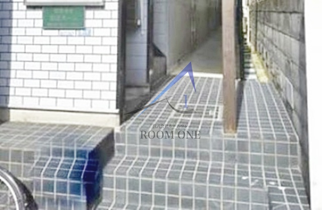 スプリングハウス