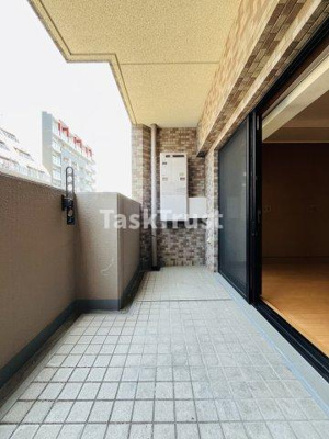 【バルコニー】 | リーガル西天満III