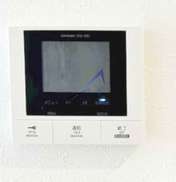 フラシア高島平のセキュリティ|モニター付きインターホンです。