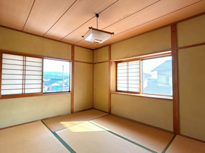 【和室】 | 岩国市玖珂町阿山戸建 | 2階6帖和室