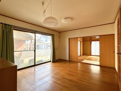 【居間・リビング】 | 岩国市玖珂町阿山戸建