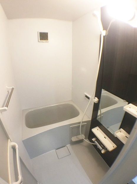 トータス鶴里の浴室|きれいなお風呂です