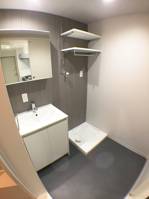 Ｐｉｎｏｆｉｏｒｅ　Ｅｒｂａの洗面所|ゆったりとスペースのある洗面所