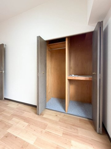 スペリアシティ名南アネックス1の収納|大きなものも収納できそうです