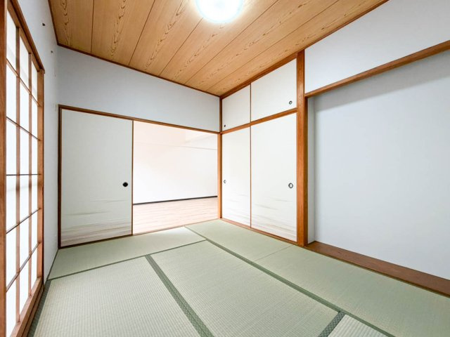 スペリアシティ名南アネックス1の和室|柔らかい畳が心地よい和室