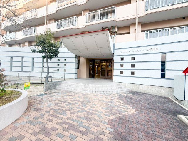 スペリアシティ名南アネックス1のエントランス|ゆとりのあるエントランスです