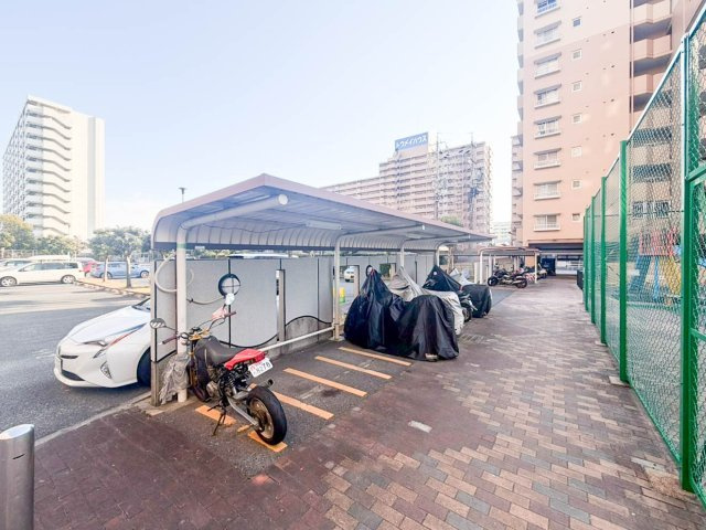 スペリアシティ名南アネックス1のその他共用部分|バイク置き場