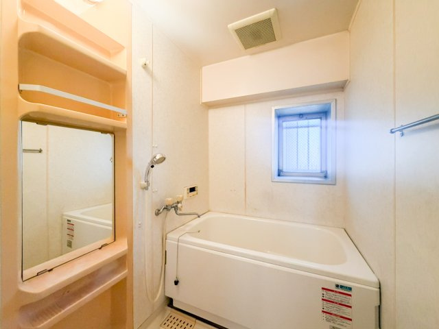 スペリアシティ名南アネックス1の浴室|浴槽新品交換済