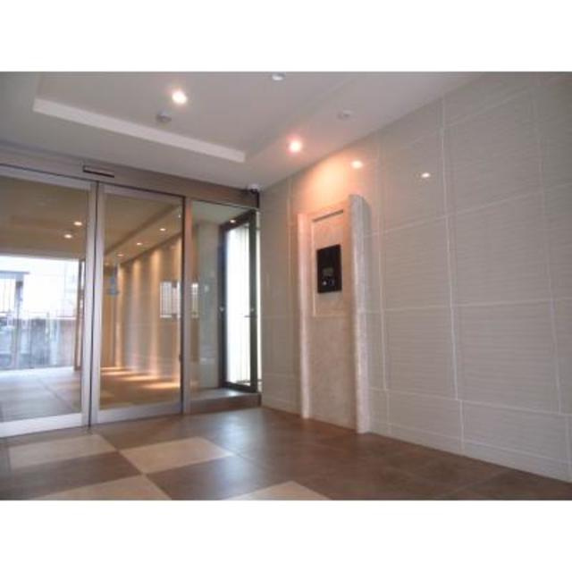 アデグランツ藤が丘のエントランス|毎日通るエントランスはこのようになっています