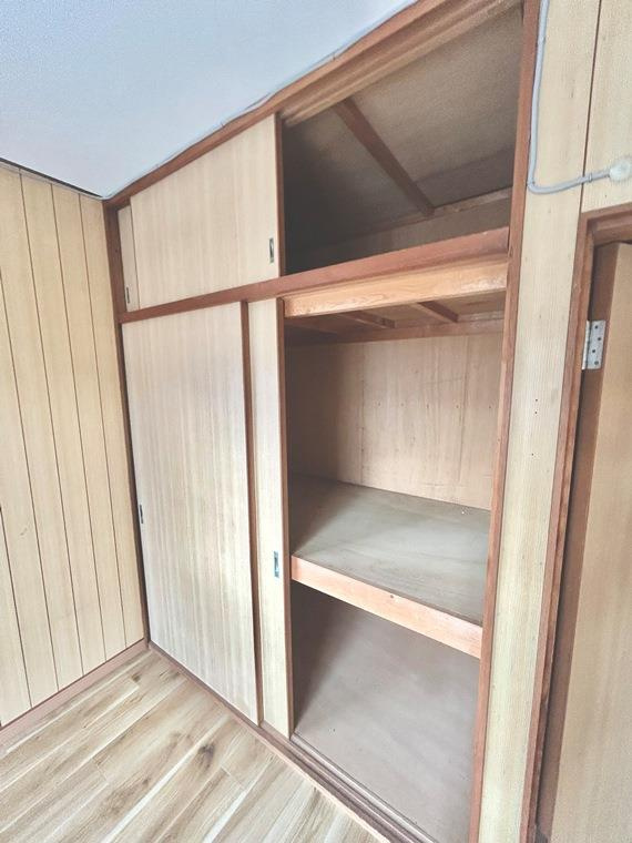 極楽２丁目戸建の収納|大きなスペースがあり、収納には困りません