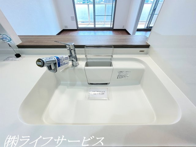 【キッチン】 | モンセーヌ加島ヴィルコート | 浄水機能付水栓搭載