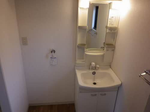 メゾン　コンフォールの洗面所