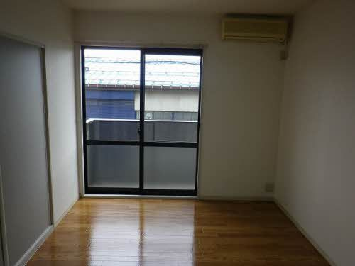 メゾン　コンフォールの居間・リビング