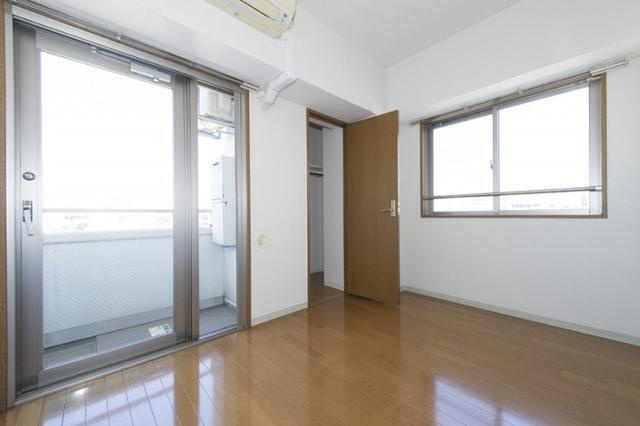 レジディア文京湯島Ⅱの居間・リビング|フローリング