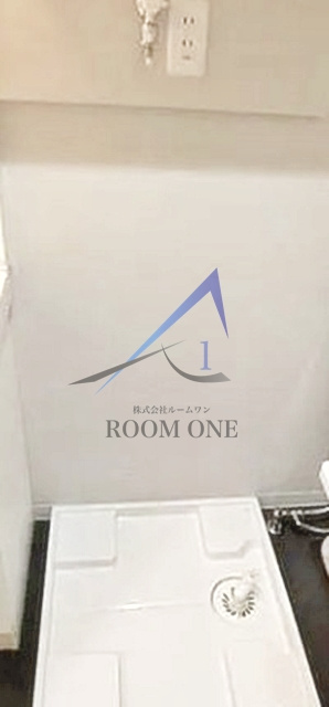 シャルム赤塚の設備|洗濯機置き場です。