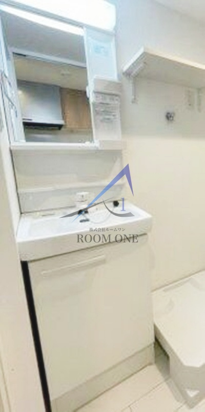 ＳＡＫＵＲＡ　Ｕ－Ｔｏｋｙｏの洗面所|独立洗面台です。