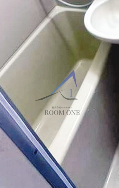 ローヤルガーデンの浴室|お風呂です。