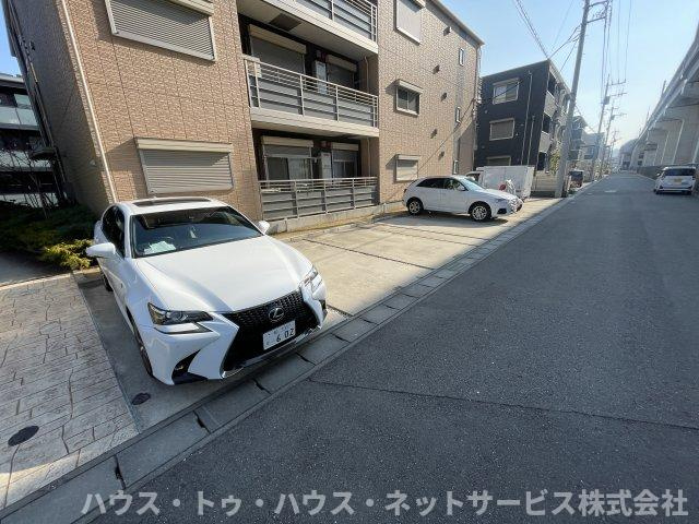 アイリスタ柏たなかの駐車場