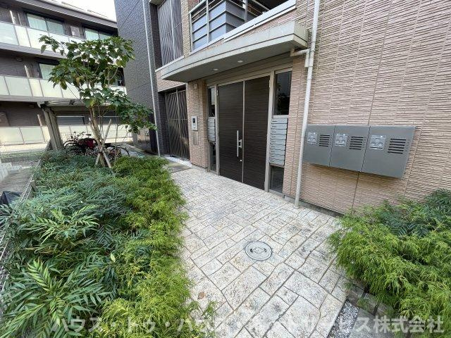 アイリスタ柏たなかのエントランス