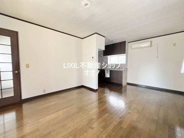 【居間・リビング】 | 久喜市鷲宮　中古一戸建