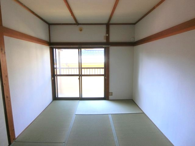 コーポ卯月の和室