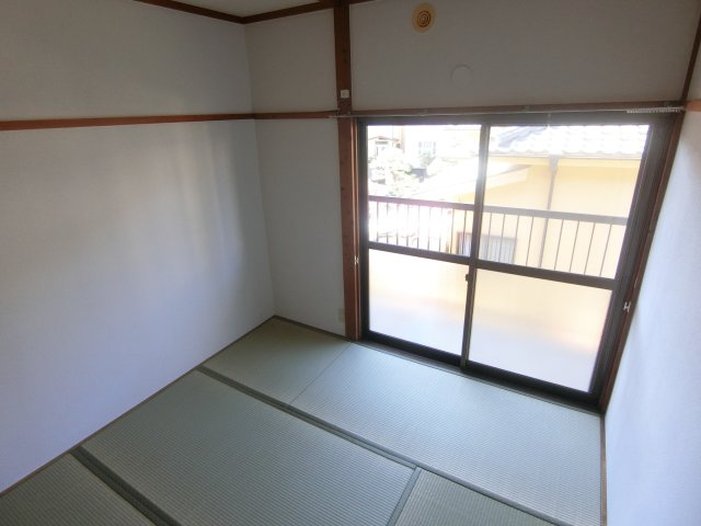 コーポ卯月の寝室