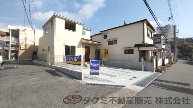 神戸市垂水区福田　新築戸建の前面道路含む現地写真