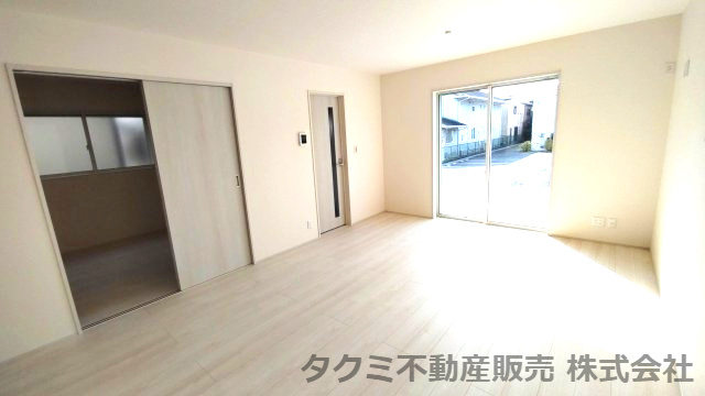 神戸市垂水区福田　新築戸建の居間・リビング