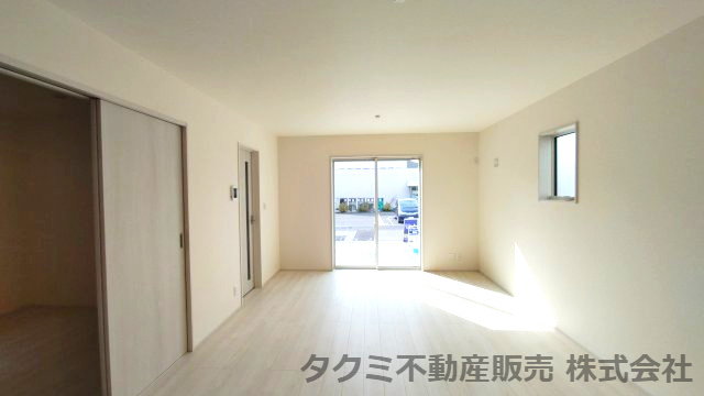 神戸市垂水区福田　新築戸建の居間・リビング