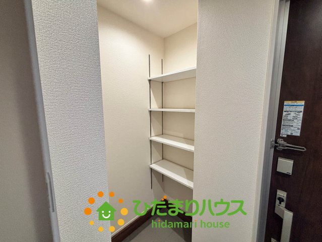 白岡市白岡8期　新築一戸建て　02　リーブルガーデンの収納