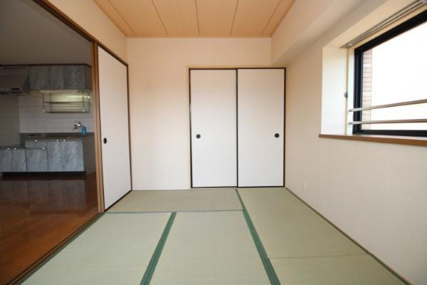淀コーポIII|和室※実部屋は出窓無し