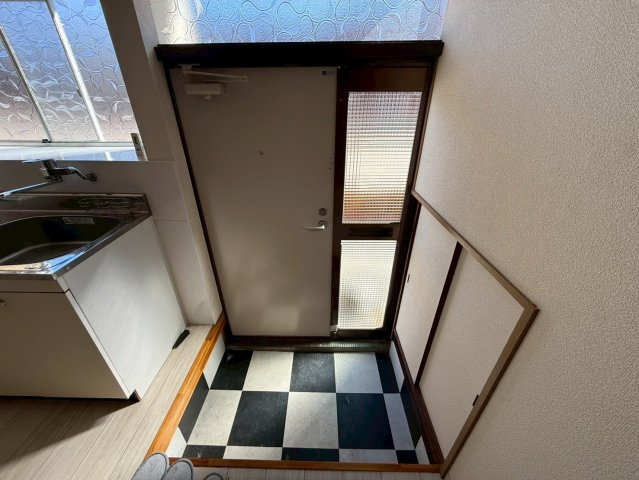 北御門連棟住居の玄関